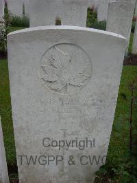 Etaples Military Cemetery - Shelton, John